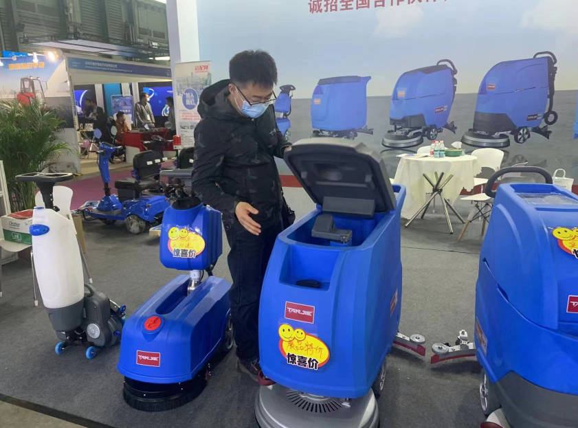 齐齐哈尔坦洁洗地机公司致力于电动洗地机的生产、销售和服务百家